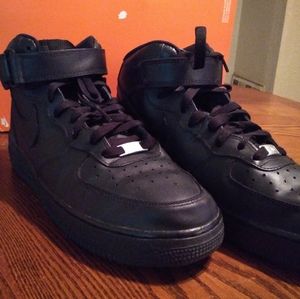 Nike air force high tops black